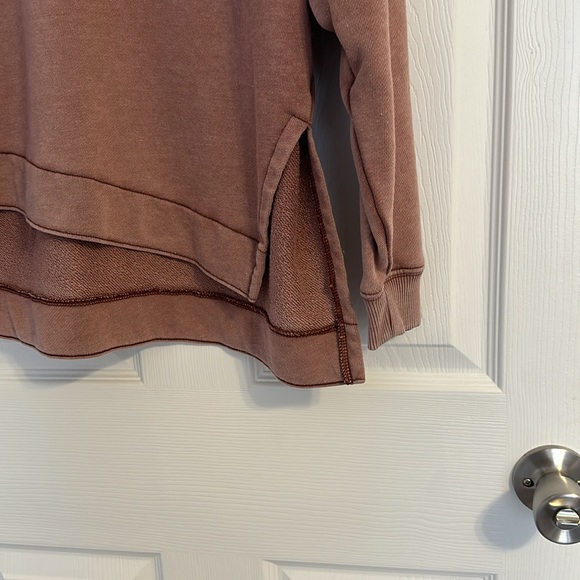 American Eagle Oversized Crewneck Sweatshirt Mauve Color - Picture 3 of 3